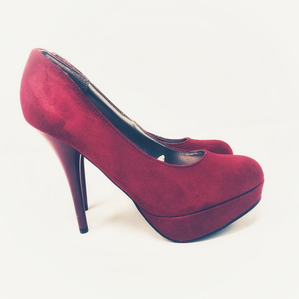 RED VEGAN SUEDE Sz 7,  5" HIGH HEELS